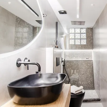 New Luxury Near Center With Garden View Bendevís
